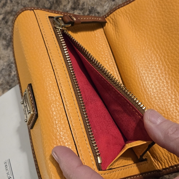 EUC Dooney & Bourke Collection Signature Logo Continental Clutch Wallet, Mustard - Picture 11 of 11